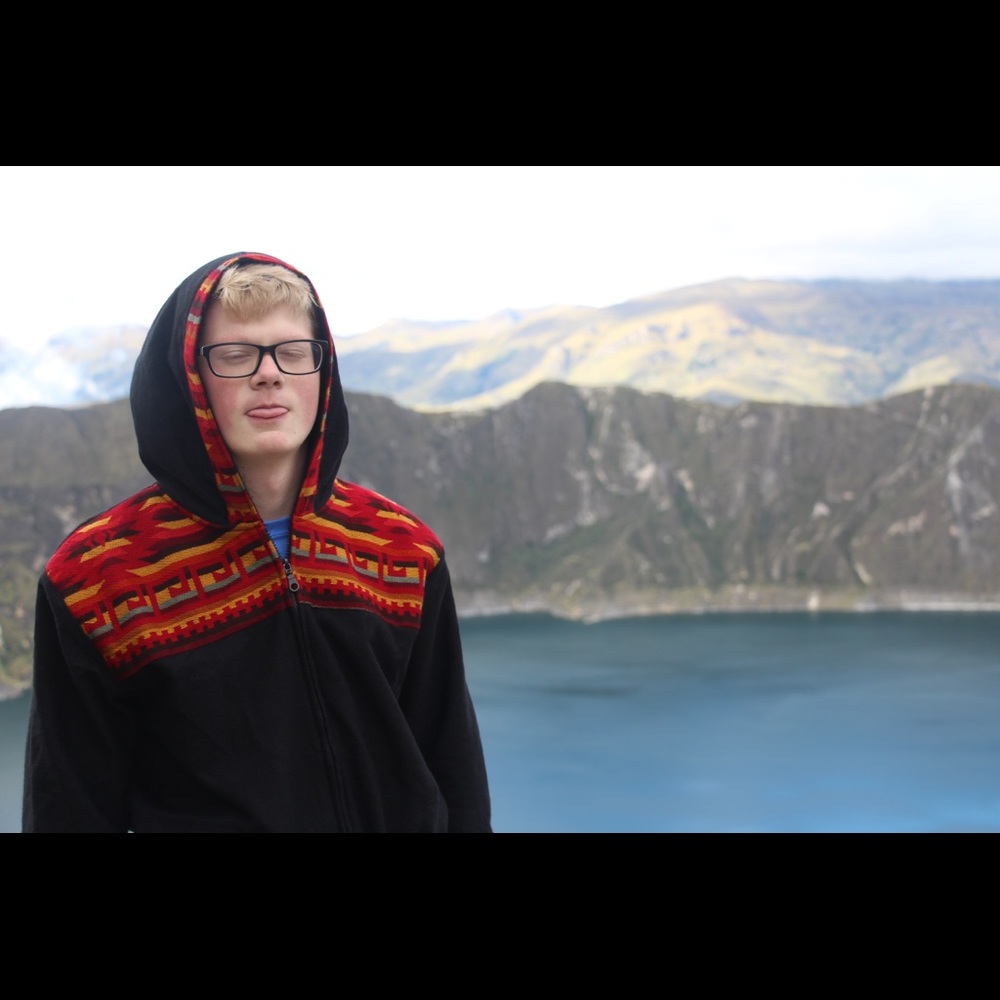 Meet your Posher, Elias